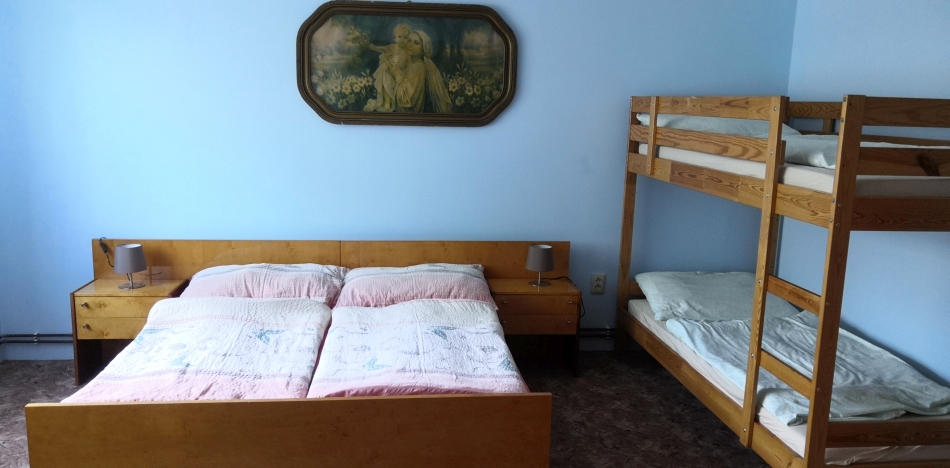 Ubytov�n� ve Strachot�n� - fotogalerie